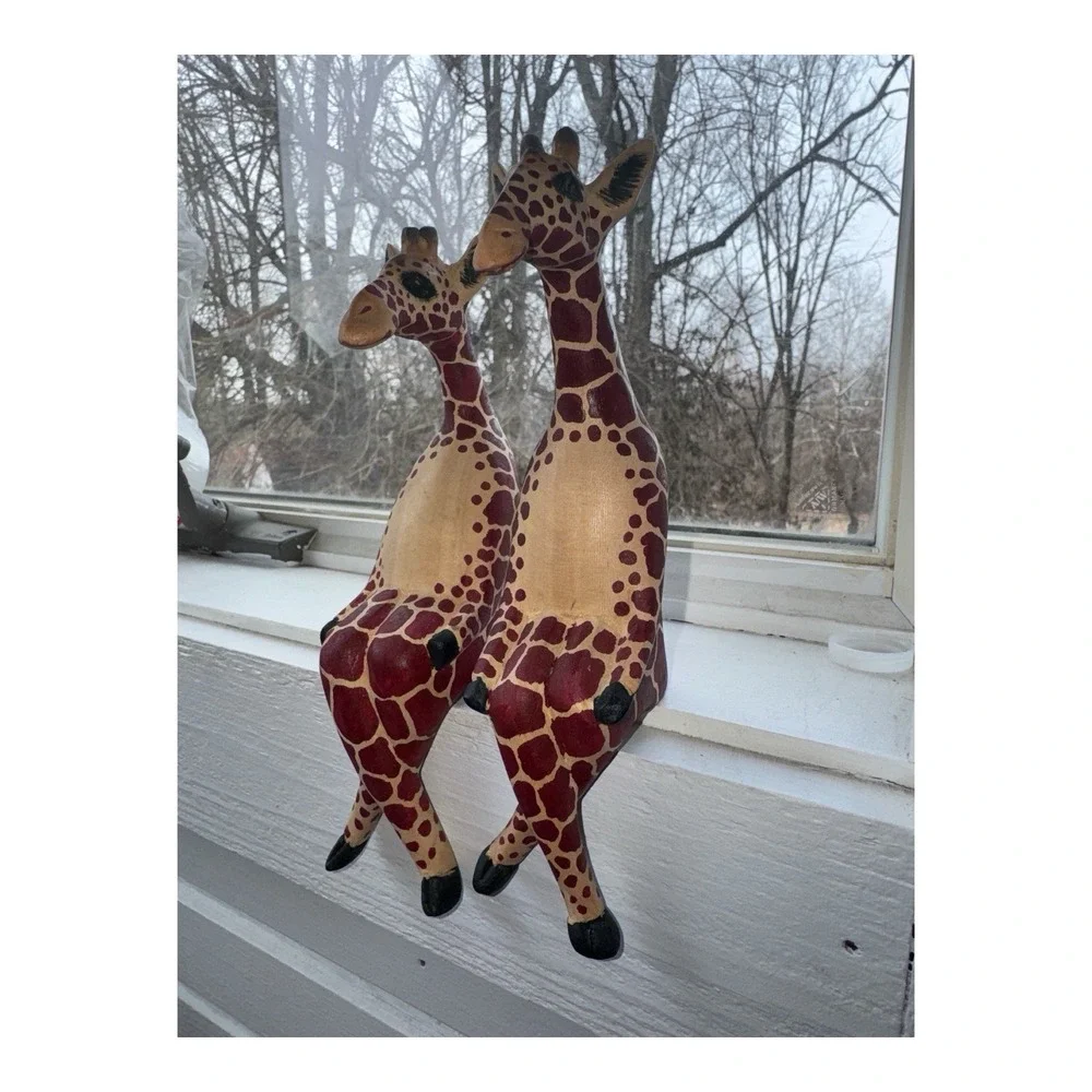 2 Hand Carved Wooden Giraffe Shelf Sitter Figurine African Safari Animal Decor